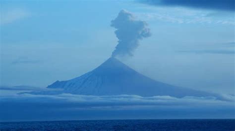 shishaldin alaska|shishaldin volcano eruption.